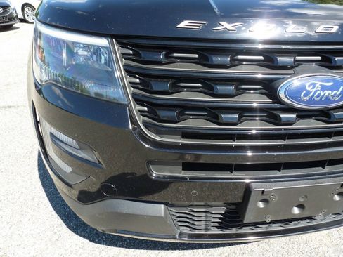 Used 2017 Ford Explorer Sport AWD/4WD image 4
