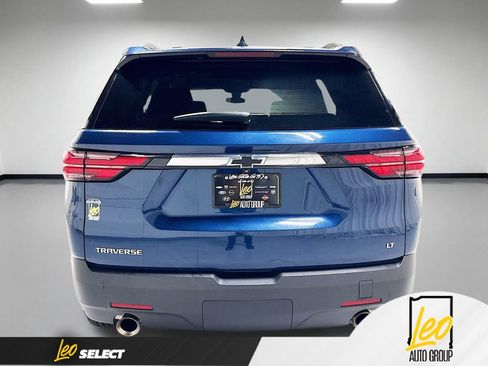 Used 2023 Chevrolet Traverse LT FWD image 9