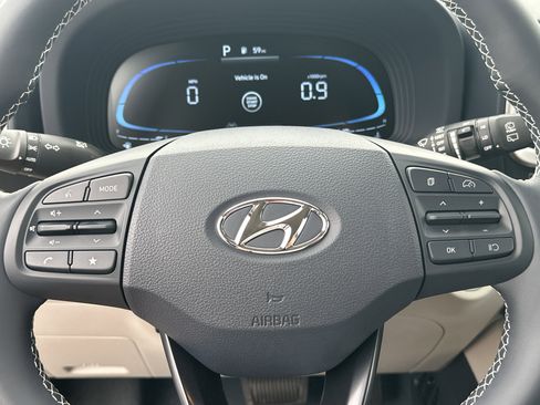 New 2026 Hyundai Venue SEL image 17