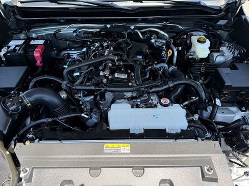 Used 2026 Toyota Tacoma SR5 AWD/4WD image 21