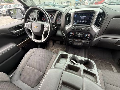Used 2020 Chevrolet Silverado 1500 LT w/ Texas Edition AWD/4WD image 4
