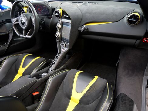 Used 2022 McLaren 720S Luxury RWD image 10