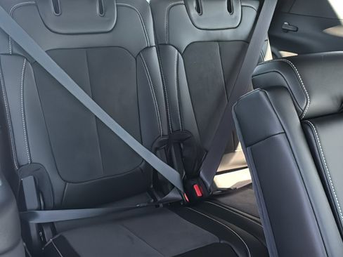 New 2026 Jeep Grand Cherokee L 2WD image 13