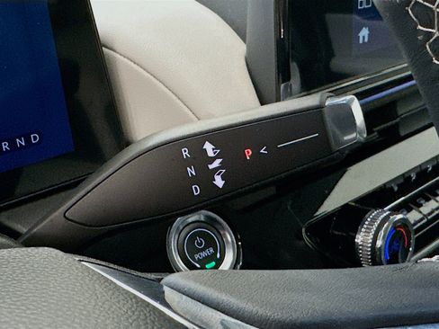 Used 2025 Honda Prologue Touring image 25