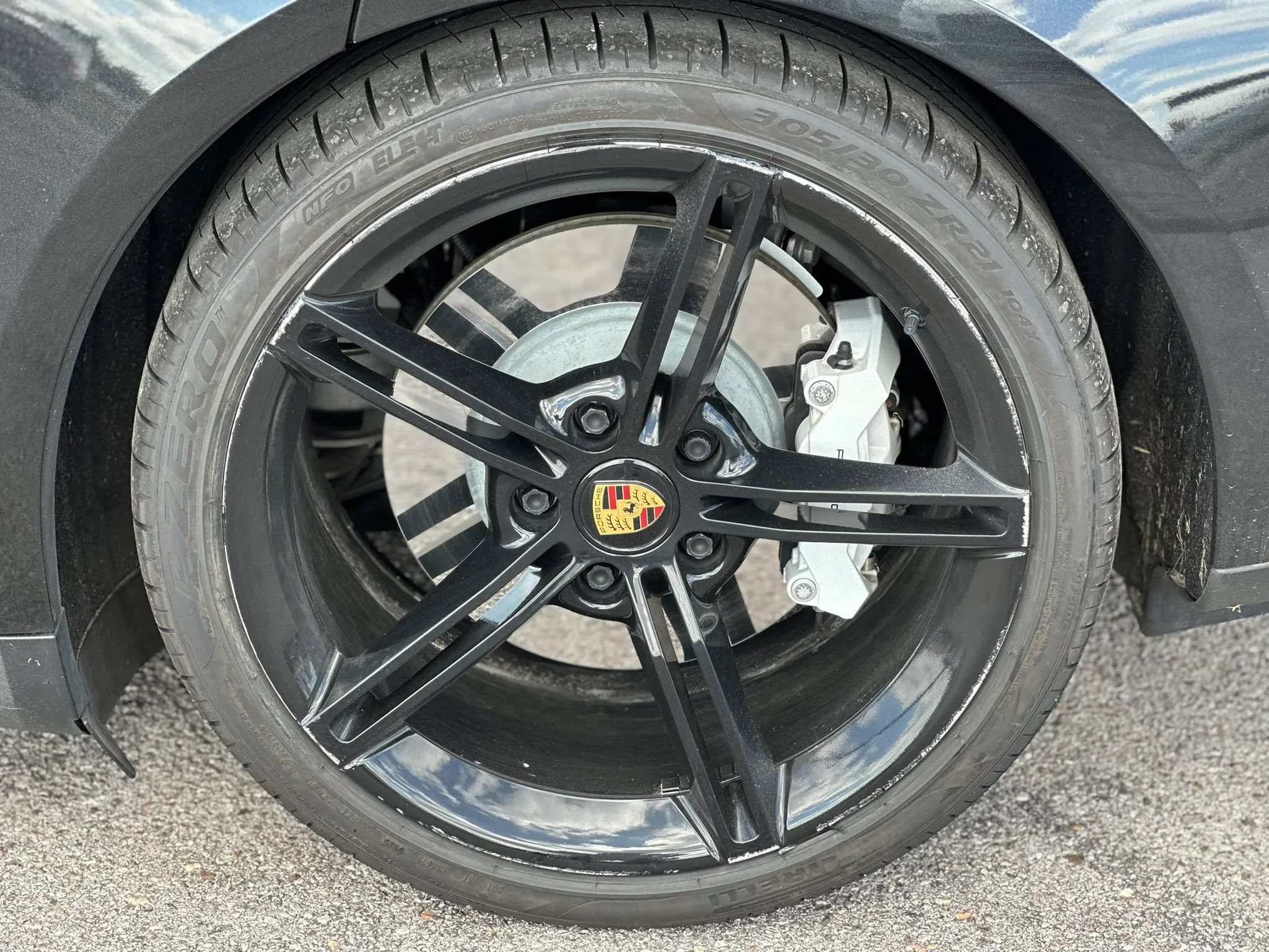 Used 2022 Porsche Taycan 4S AWD/4WD image 27