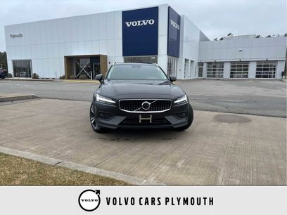 Used 2025 Volvo V60 B5 Cross Country Plus