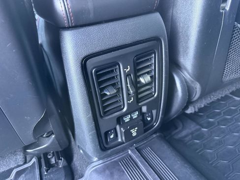 Used 2021 Dodge Durango R/T w/ Tow 'N Go Package image 31