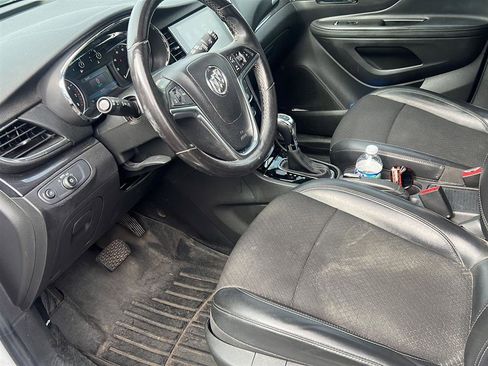 Used 2019 Buick Encore Preferred image 3