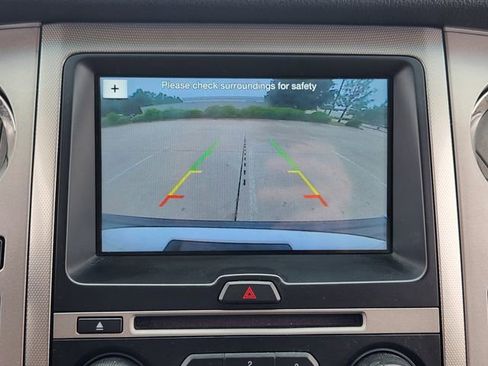 Used 2017 Ford Expedition EL XLT w/ Equipment Group 202A RWD image 18