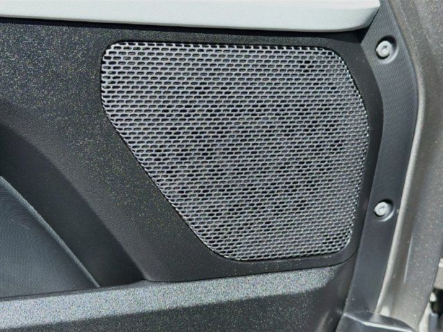 Used 2023 Land Rover Defender 110 SE AWD/4WD image 24