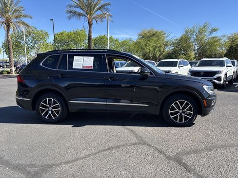 Used 2021 Volkswagen Tiguan SE image 5