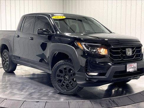 Used 2023 Honda Ridgeline Sport image 3