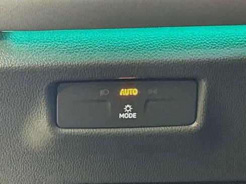 New 2026 Volkswagen Tiguan S image 10