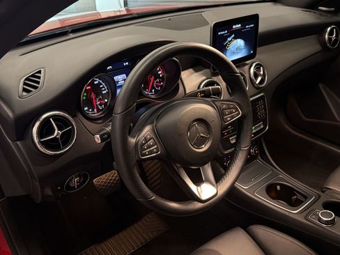 Used 2019 Mercedes-Benz CLA 250 image 4