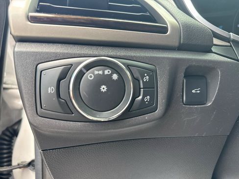 Used 2014 Ford Fusion SE w/ Equipment Group 202A FWD image 42