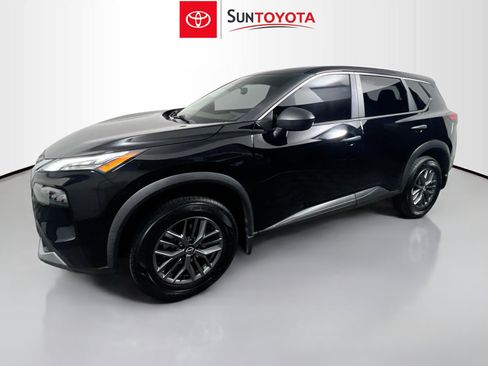Used 2023 Nissan Rogue S FWD image 9