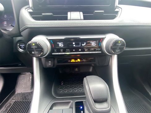 Used 2024 Toyota RAV4 XLE w/ Convenience Package image 16