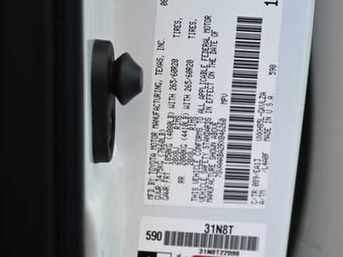 Used 2024 Toyota Sequoia Limited AWD/4WD image 24