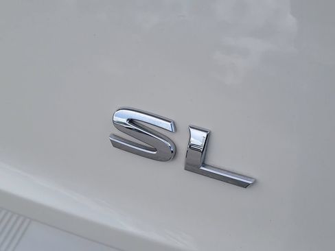 Used 2021 Nissan Rogue SL w/ Premium Package FWD image 7