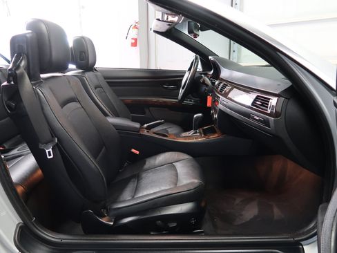 Used 2011 BMW 328i Convertible RWD image 22