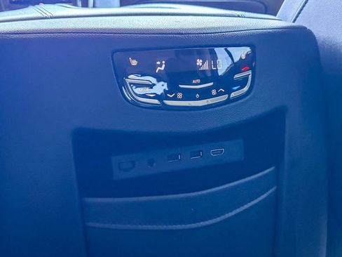 Certified 2020 Cadillac Escalade Luxury AWD/4WD image 19