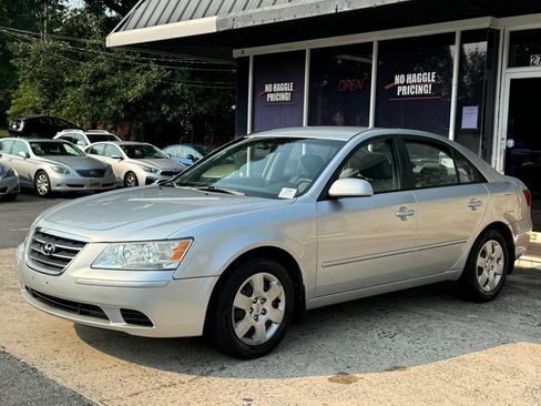 Used 2009 Hyundai Sonata GLS FWD image 3