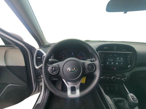 Used 2020 Kia Soul LX FWD image 12