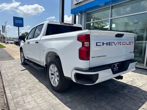Used 2025 Chevrolet Silverado 1500 Custom RWD image 4