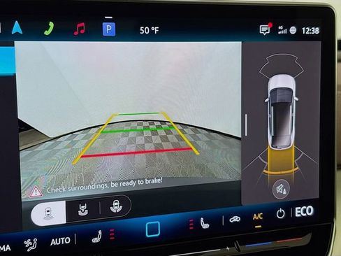 New 2026 Volkswagen ID.4 Pro AWD/4WD image 14