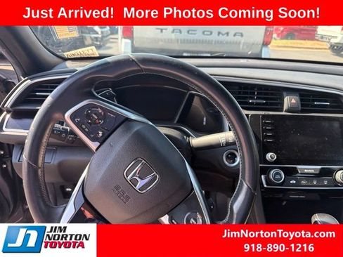 Used 2019 Honda Civic Sport image 13