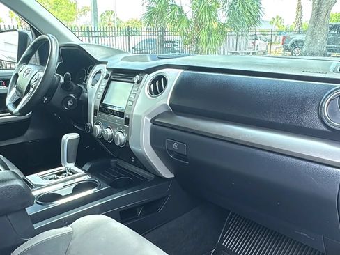 Used 2018 Toyota Tundra SR5 w/ TRD Off Road Package AWD/4WD image 9