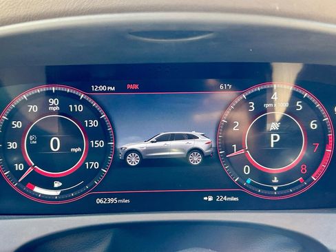 Used 2020 Jaguar F-PACE Prestige image 22