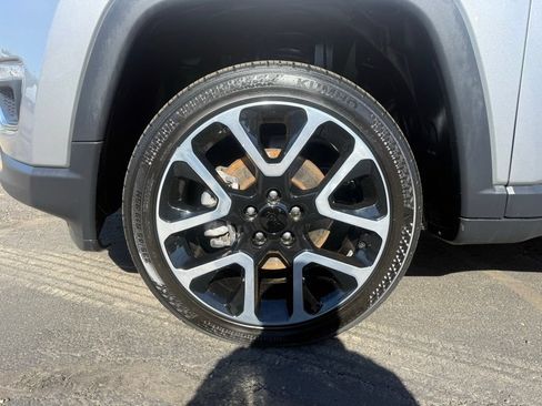 Certified 2018 Jeep Compass Limited w/ Navigation Group AWD/4WD image 8
