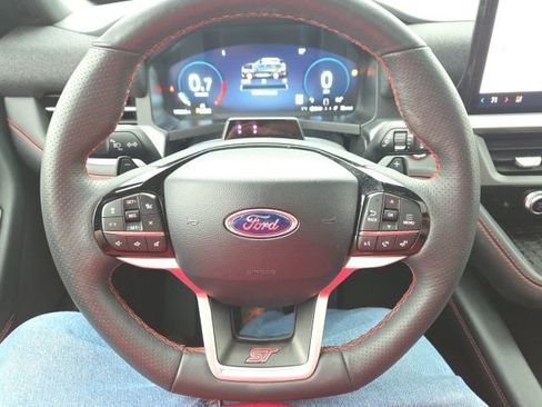 Used 2025 Ford Explorer ST w/ Sun And Sound Package image 38