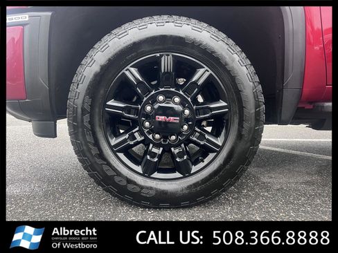 Used 2024 GMC Sierra 2500 AT4 w/ AT4 Premium Plus Package image 33