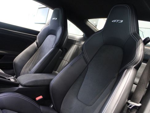 Certified 2022 Porsche 911 GT3 image 5