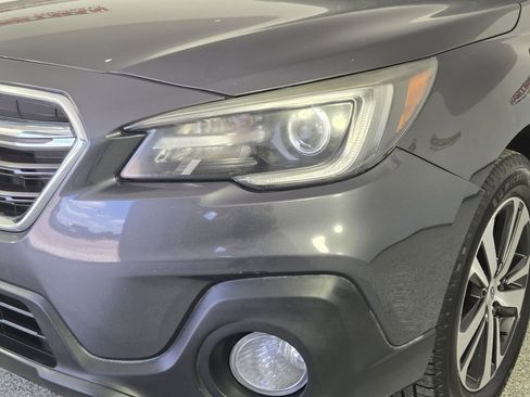 Used 2019 Subaru Outback 3.6R Limited AWD/4WD image 10