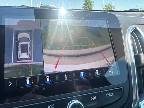Used 2019 Chevrolet Equinox Premier AWD/4WD image 7