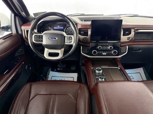 Used 2023 Ford Expedition Max Limited image 23