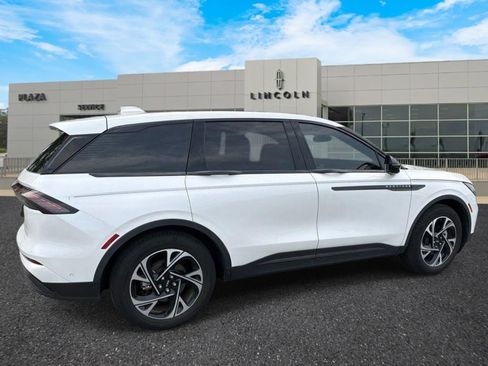 Certified 2024 Lincoln Nautilus Premier w/ Equipment Group 102A AWD/4WD image 3