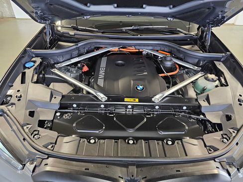 New 2026 BMW X5 xDrive50e w/ Executive Package AWD/4WD image 9