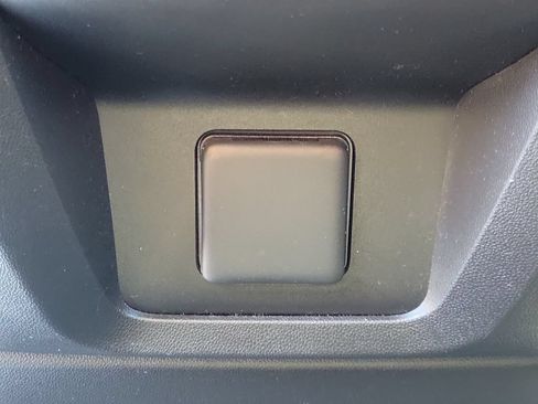 Used 2021 GMC Yukon Denali w/ Denali Ultimate Package AWD/4WD image 17