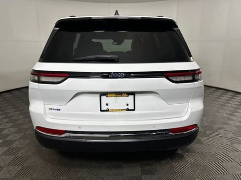 Used 2023 Jeep Grand Cherokee 4WD 4xe image 4