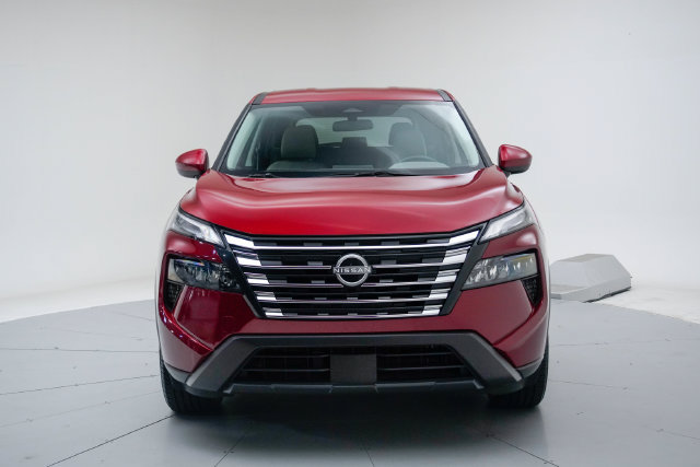 Used 2025 Nissan Rogue SV AWD/4WD image 8