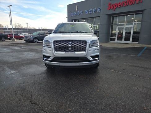 Used 2019 Lincoln Navigator L Select image 15