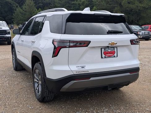 New 2026 Chevrolet Equinox LT w/ Safety and Technology Package FWD image 4