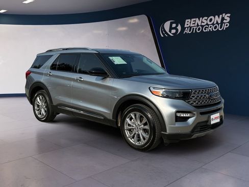Used 2024 Ford Explorer Limited AWD/4WD image 7