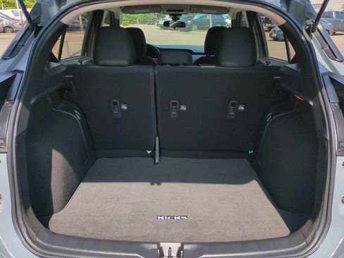 Used 2023 Nissan Kicks SR FWD image 13