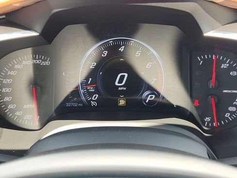 Used 2018 Chevrolet Corvette Z06 RWD image 12