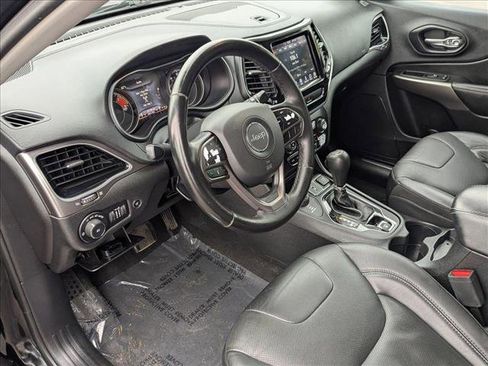 Used 2019 Jeep Cherokee Limited AWD/4WD image 10